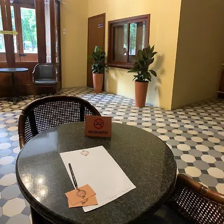 Hotel пасаж 3*