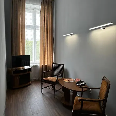 Hotel пасаж 3*